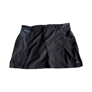 Brooks | Black Equilibrium Technology Athletic Skort, Large